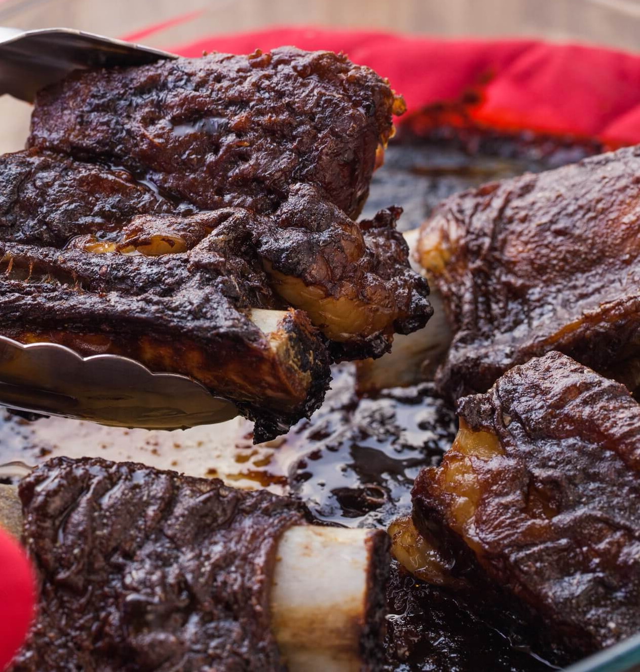 beef short ribs are great for bbq catering. Although they are expensive.